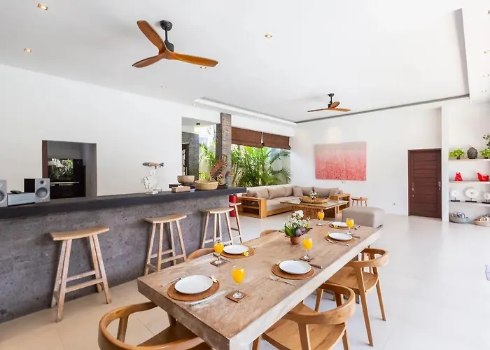 Jago - Spacious Luxury 3br In スミニャック