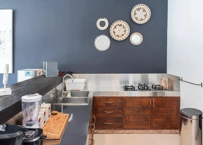 Jago - Spacious Luxury 3br In ヴィラ